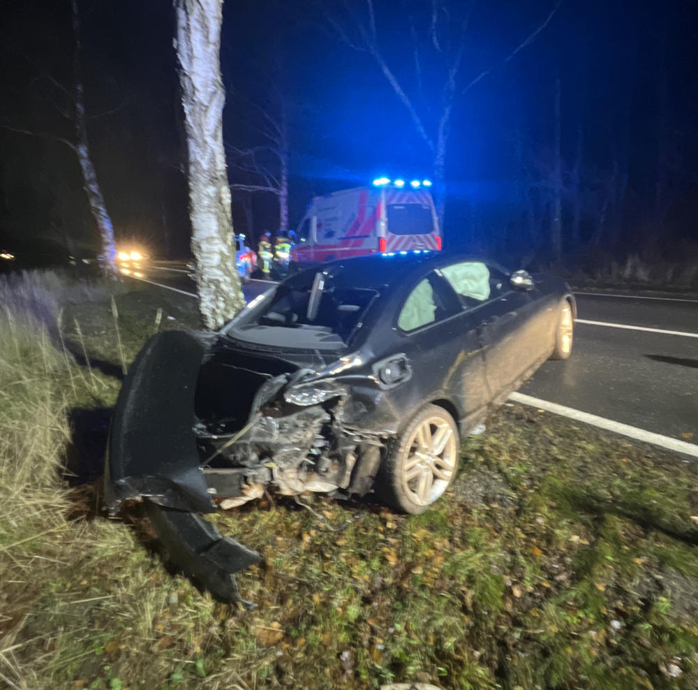 Verkehrsunfall eines BMW auf Rügen zwischen Serams und Binz